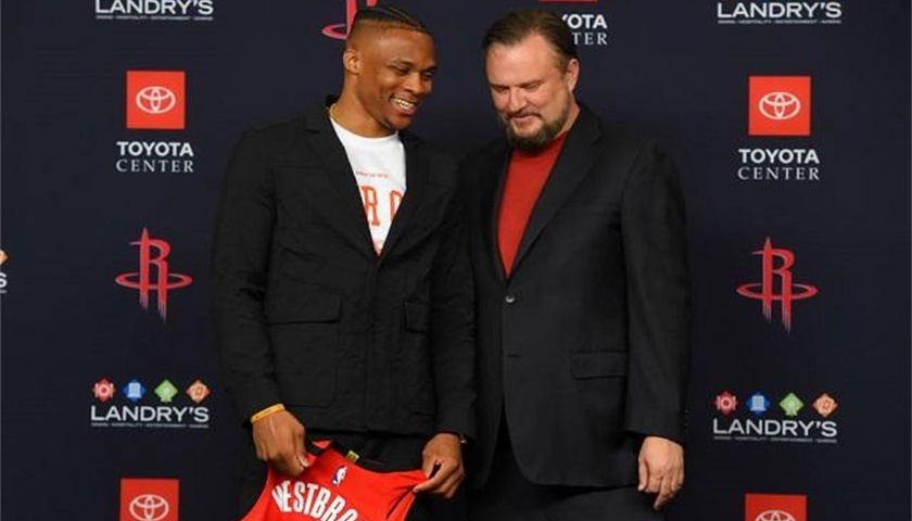 “00后”赛艇世界冠军李慧茹，回合肥母校了！（00后赛艇世界冠军李慧茹重返合肥母校）